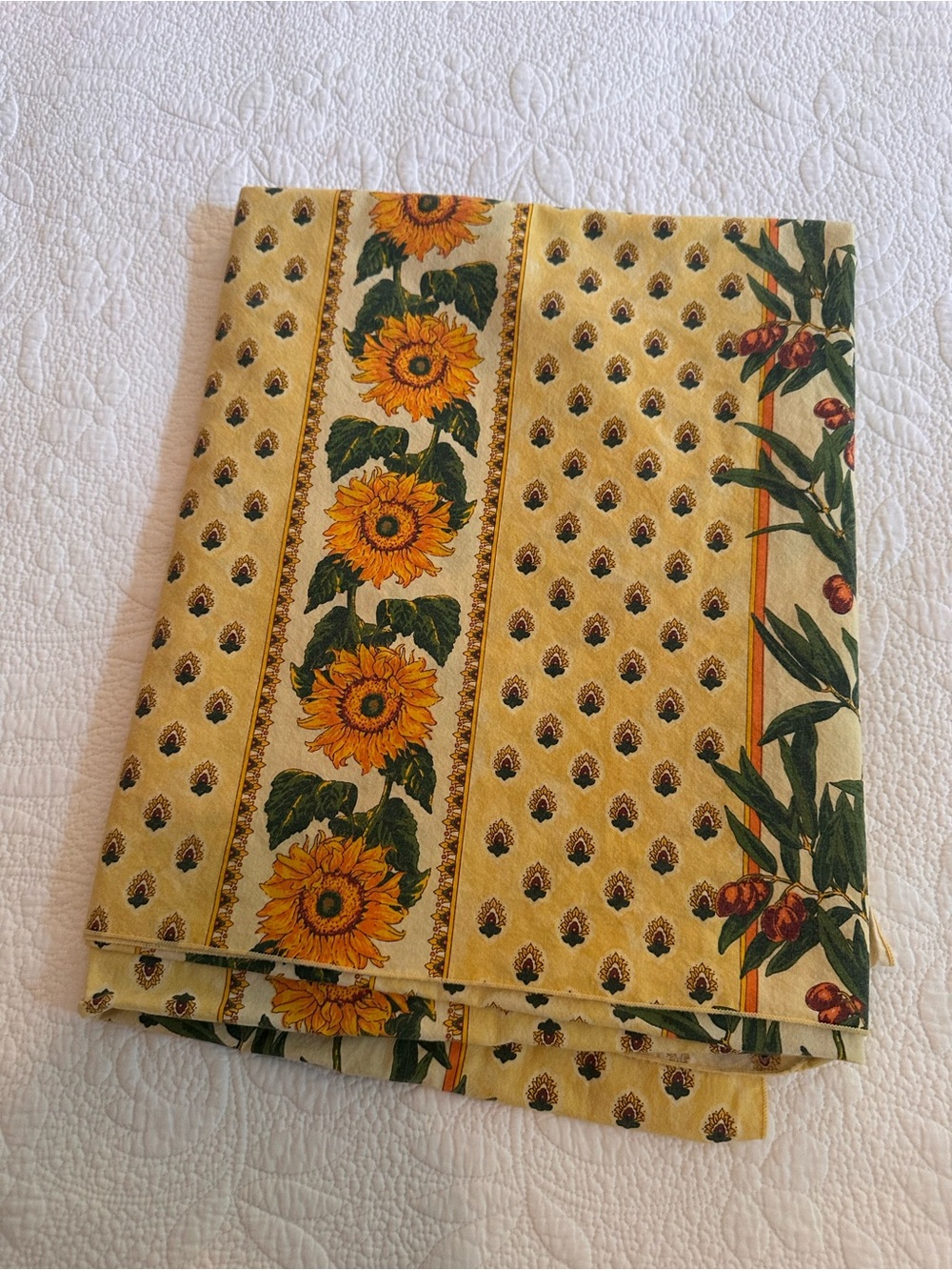 Vent Du Sud Sunflower and Olive Print Kitchen Tablecloth - Yellow Floral. Very L